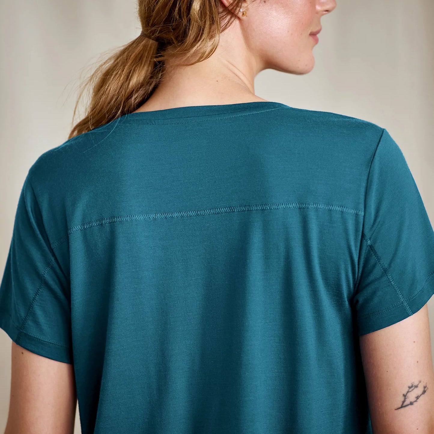 Orvis Featured - Women's Outbound Merino Short-Sleeve Tee