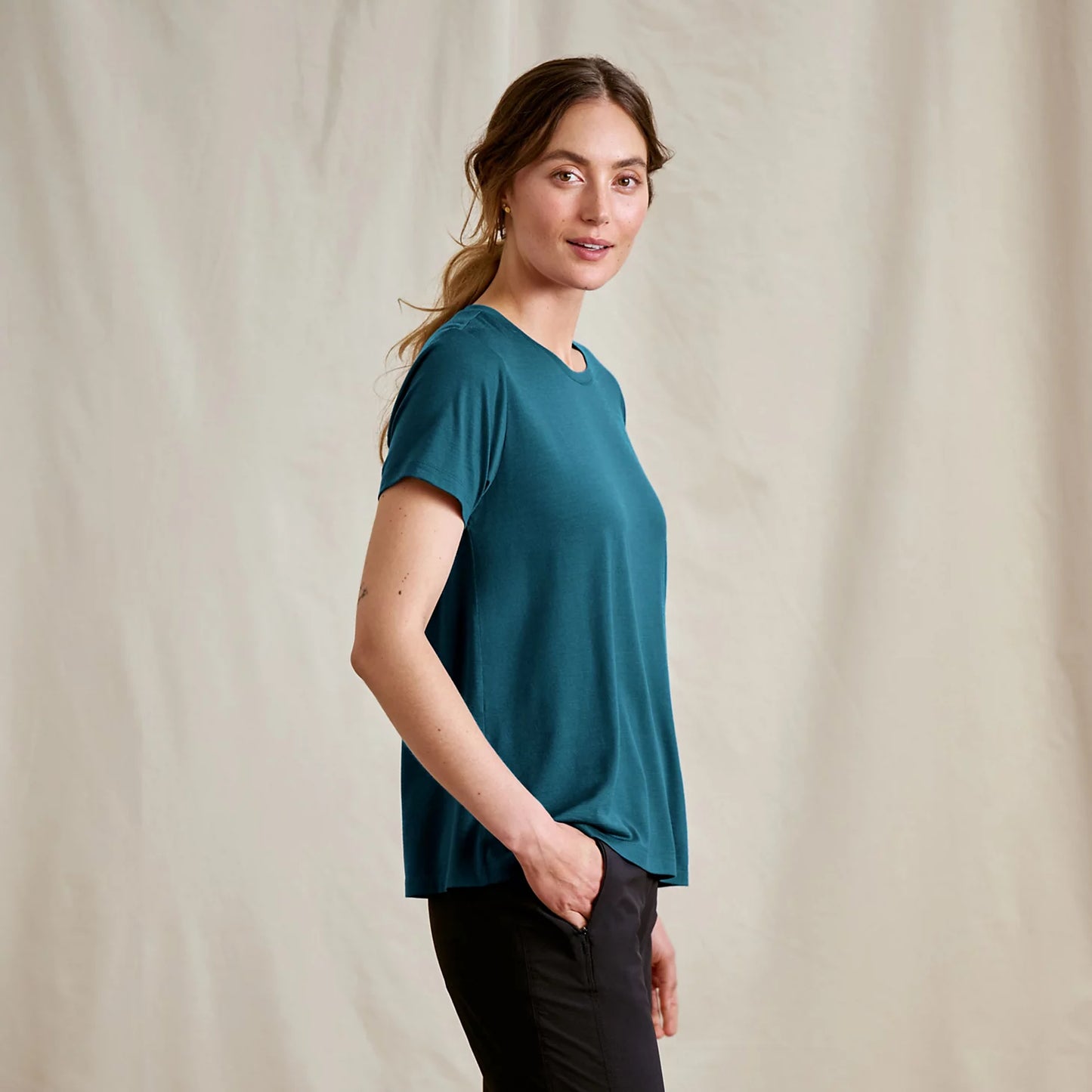 Orvis Featured - Women's Outbound Merino Short-Sleeve Tee