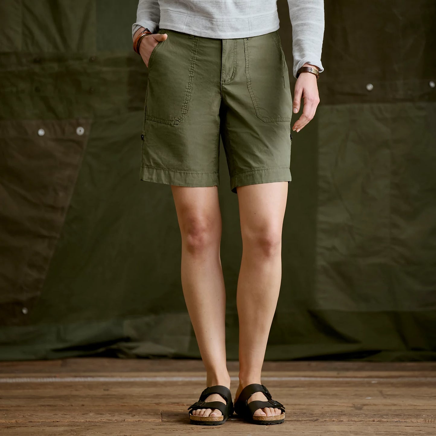 Orvis Popular Choice - Women's 1856 Stretch Poplin 9" Utility Shorts