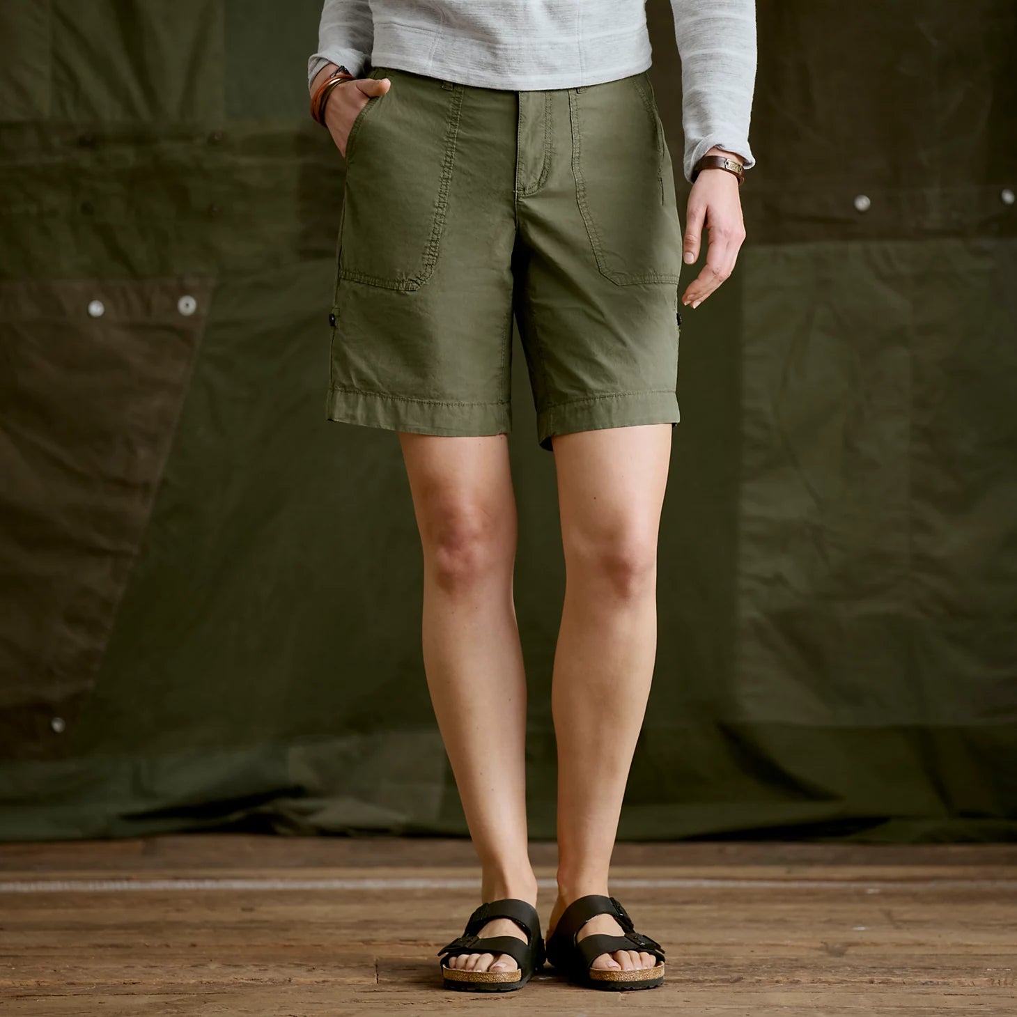 Orvis Popular Choice - Women's 1856 Stretch Poplin 9" Utility Shorts