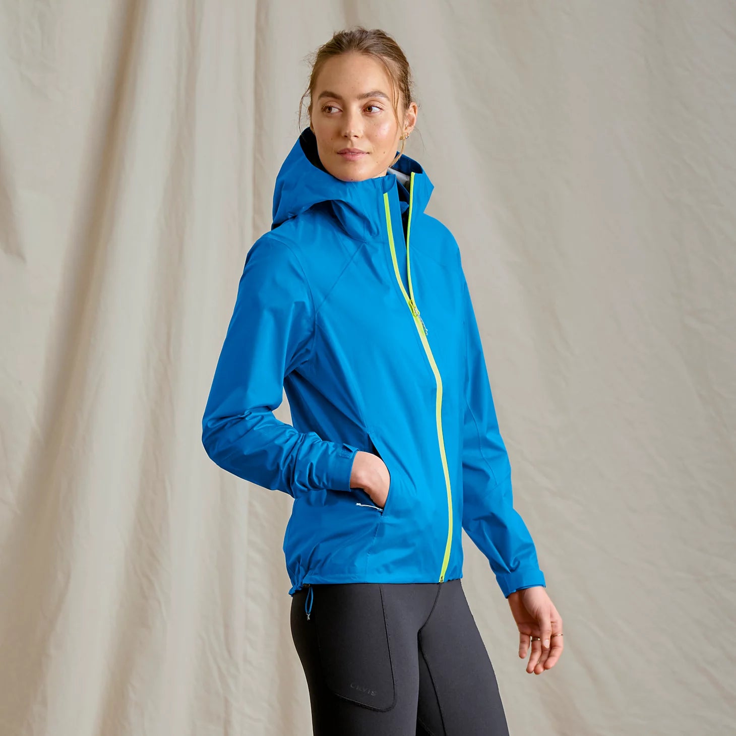 Orvis Value - Women's Ultralight Storm 2.5L Jacket